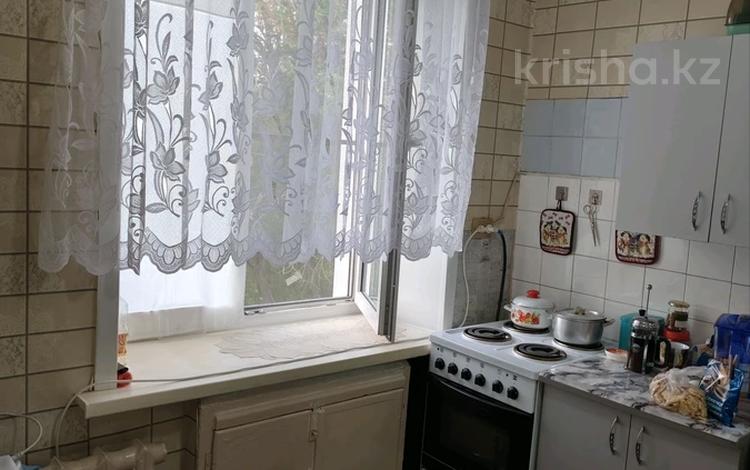2-бөлмелі пәтер · 39.3 м² · 3/3 қабат, Пр. Нурсултана Назарбаева 28, бағасы: 11.5 млн ₸ в Усть-Каменогорске, Ульбинский — фото 2
