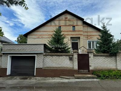 Отдельный дом · 4 комнаты · 200 м² · 8 сот., Фонтанная 112 за 69 млн 〒 в Усть-Каменогорске