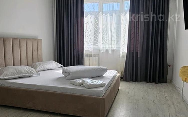 1-бөлмелі пәтер · 42 м² · 2/5 қабат, Айнабұлақ-4 ш/а. 178 — Айнабулак, бағасы: 17 000 ₸ в Алматы, Жетысуский р-н — фото 2