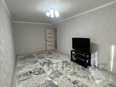 2-комнатная квартира · 44 м² · 4/5 этаж, мкр 8, Братьев Жубановых за 16.5 млн 〒 в Актобе