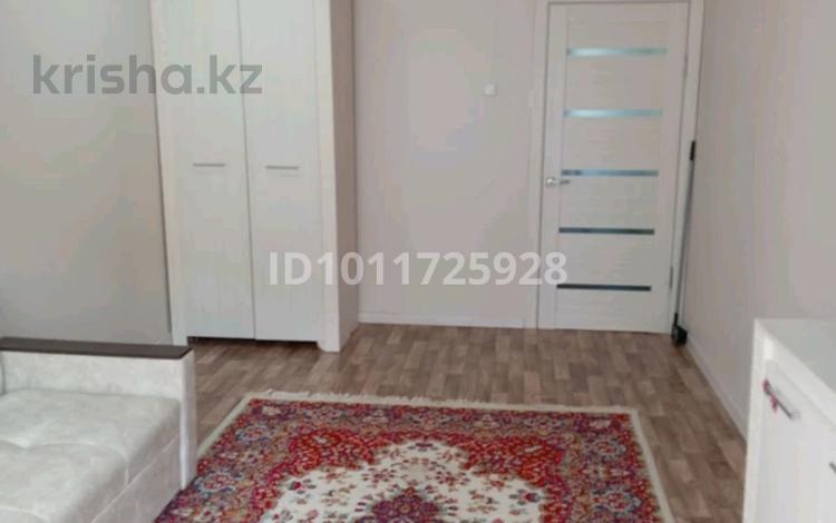 2-комнатная квартира · 44 м² · 2/5 этаж, Поповича 1 за 14 млн ₸ в Уральске — фото 2