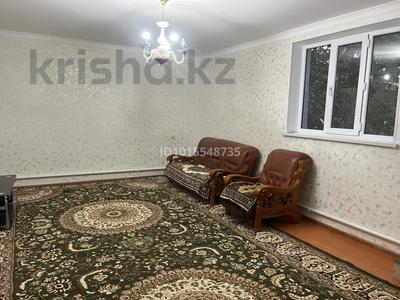 Отдельный дом · 2 комнаты · 70 м² · 2 сот., мкр Самал-2, Анар Аже — ул. Анар Аже-ул. Салтанатты за 160 000 ₸ в Шымкенте, Абайский р-н