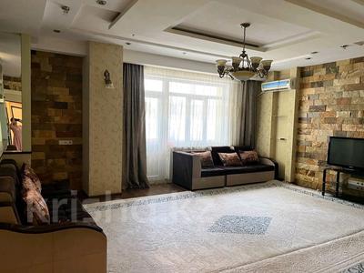 2-бөлмелі пәтер · 110 м² · 1/12 қабат, Кунаева Дефиле 36, бағасы: 230 000 ₸ в Шымкенте