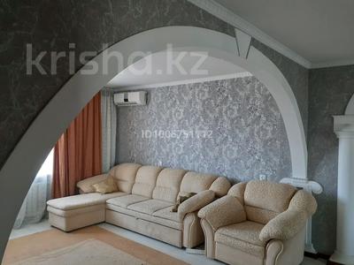 4-комнатная квартира · 84 м² · 6/9 этаж, шакарима 15 за 38 млн 〒 в Семее