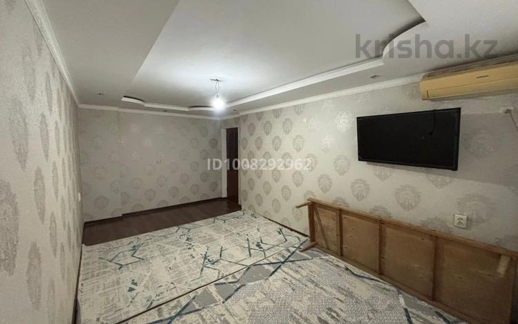 2-бөлмелі пәтер · 53 м² · 2/5 қабат, Привокзальные 24, бағасы: 150 000 ₸ в Атырау, мкр Привокзальный-5 — фото 2