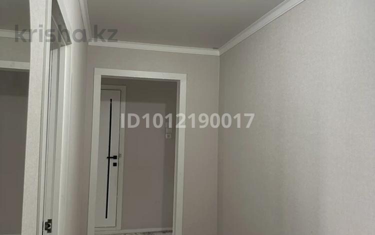 3-бөлмелі пәтер · 70 м², 8-й микрорайон, 8 микрорайон, бағасы: 35 млн ₸ в Костанае — фото 15