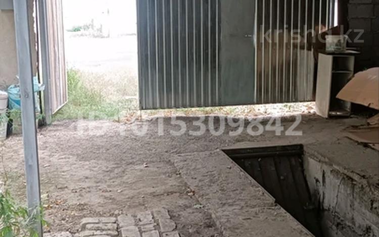 Гараж · 100 м² · Манаса 48/2 — Габдулина, бағасы: 50 000 ₸ в Алматы, Бостандыкский р-н — фото 2