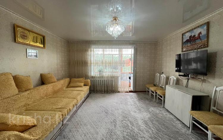 4-комнатная квартира · 77 м² · 8/9 этаж, мкр Юго-Восток, Мкр Степной 1 за 29.5 млн ₸ в Караганде, Казыбек би р-н — фото 7