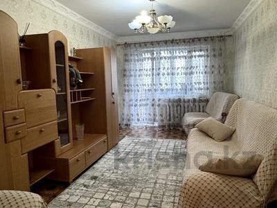 2-бөлмелі пәтер · 43.5 м² · 2/5 қабат, Майкудук, 17й микрорайон 43, бағасы: 12.5 млн ₸ в Караганде, Алихана Бокейханова р-н