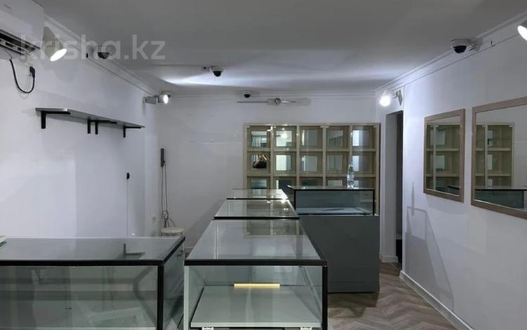 Дүкендер мен бутиктер · 31.5 м², бағасы: 25 млн ₸ в Атырау, мкр Жилгородок — фото 2