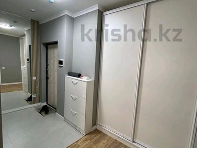2-комнатная квартира, 57 м², 4 этаж помесячно, Жандосова 94А — Adk за 400 000 〒 в Алматы