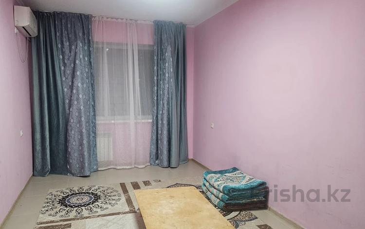2-комнатная квартира · 56 м² · 1/5 этаж, 16-й мкр 18 за 130 000 ₸ в Актау — фото 2