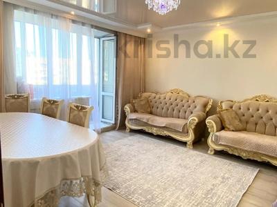 4-комнатная квартира · 81 м² · 4/10 этаж, Майкудук, мкр Голубые пруды за 35 млн ₸ в Караганде, Алихана Бокейханова р-н