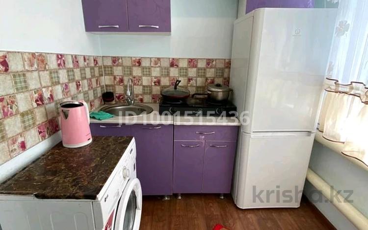 1-комнатная квартира · 89 м² · 3/5 этаж, 3 мкр 30 дом — Жибек Жолы за 10 000 〒 в Жанатасе — фото 2