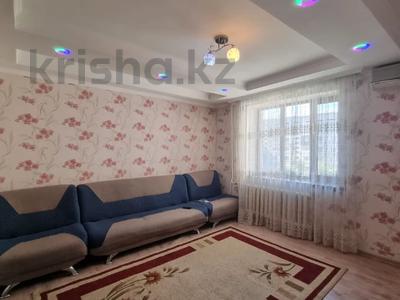 3-комнатная квартира, 60 м², 3/5 этаж помесячно, Каратал за 120 000 〒 в Талдыкоргане, Каратал