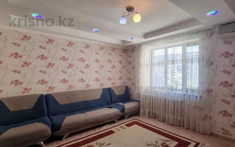 3-комнатная квартира, 60 м², 3/5 этаж помесячно, Каратал за 120 000 〒 в Талдыкоргане, Каратал — фото 2