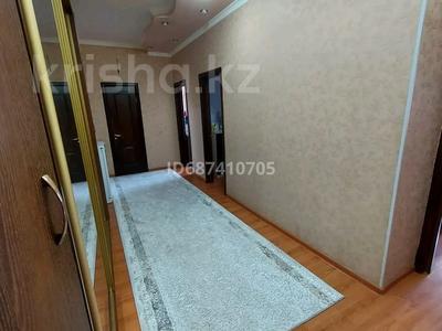 Продажа квартир в Актюбинской обл.: 4-комнатная квартира, 90 м², 5/6 этаж, мкр 12 32 — Бокенбай батыра за 25.8 млн 〒 4-комнатная квартира, 90 м², 5/6 этаж, мкр 12 32 — Бокенбай батыра за 25.8 млн 〒 в Актобе, мкр 12