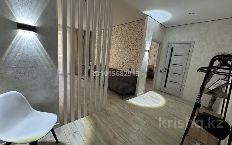 1-комнатная квартира · 52 м² · 5/9 этаж, Кобыланды батыра 36 Б — Broadway за 15 000 ₸ в Костанае — фото 2