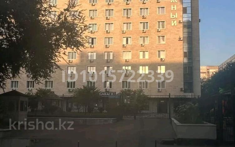 1-бөлмелі пәтер · 41 м² · 12/12 қабат, Тулебаева 49/1, бағасы: 48.5 млн ₸ в Алматы, Медеуский р-н — фото 2