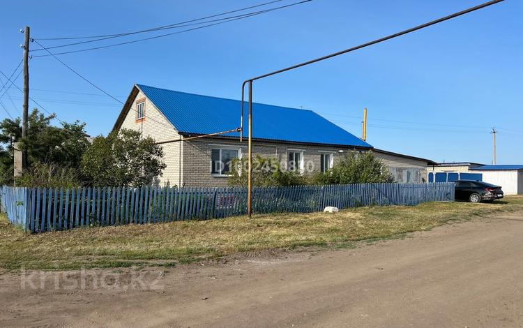 Отдельный дом · 4 комнаты · 120 м² · 15 сот., Олимпийская 19 за 30 млн ₸ в Октябрьский — фото 2