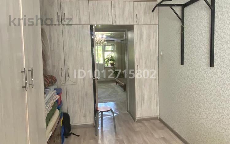 2-комнатная квартира · 45 м² · 4/5 этаж, мкр Акбулак 5 дом — рядом баласағұн за 14 млн ₸ в Таразе — фото 2