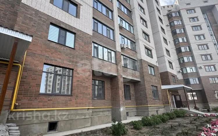 2-бөлмелі пәтер · 92.1 м² · 3/9 қабат, Алтын орда 19г к1, бағасы: 32.5 млн ₸ в Актобе — фото 2