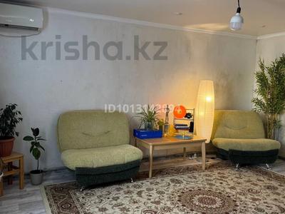 Отдельный дом · 2 комнаты · 60 м² · , мкр Байтак-2, Сартай Батыр 5 за 11.5 млн ₸ в Атырау