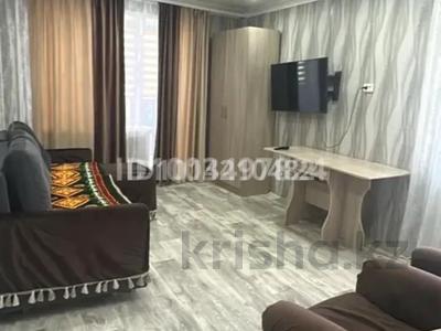 2-бөлмелі пәтер · 50 м² · 1/4 қабат, Достык 8, бағасы: 15 000 ₸ в Бурабае