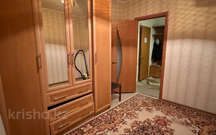 3-комнатная квартира, 65 м², 7/9 этаж, Жамбыла Жабаева за 26.2 млн 〒 в Петропавловске — фото 4