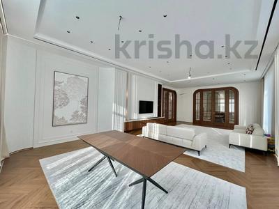 4-комнатная квартира · 286 м² · 10/18 этаж, Динмухамеда Кунаева 8а за 700 млн 〒 в Астане, Есильский р-н