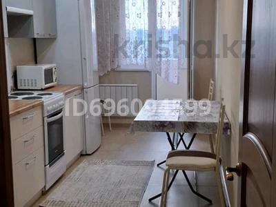 Пәтерлер в Алматы: 1-бөлмелі пәтер · 40 м² · 4/12 қабат, мкр Шугыла, Райымбека — Жуалы, бағасы: 180 000 〒 1-бөлмелі пәтер · 40 м² · 4/12 қабат, мкр Шугыла, Райымбека — Жуалы, бағасы: 180 000 〒 в Алматы, Наурызбайский р-н