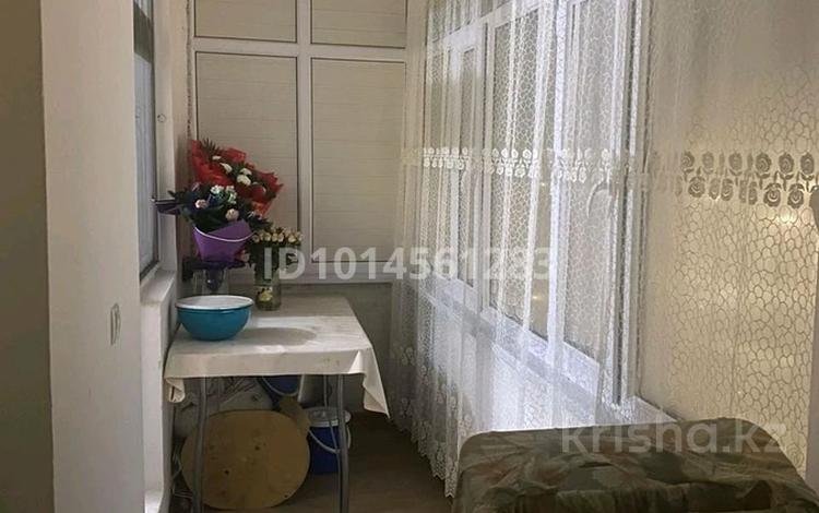 3-бөлмелі пәтер · 85 м² · 4/5 қабат, Арай-2 ш/а., бағасы: 140 000 ₸ в Таразе, мкр Арай-2 — фото 2