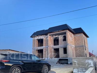 Жеке үй · 8 бөлме · 560 м² · 10 сот., мкр Нуртас, бағасы: 85 млн ₸ в Шымкенте, Каратауский р-н