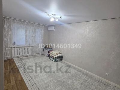 1-комнатная квартира · 31 м² · 3/5 этаж, мкр 5, проспект Абая 24/2 — Адилет партия, парк Абая. за 11 млн ₸ в Актобе