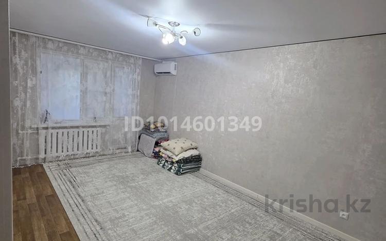 1-комнатная квартира · 31 м² · 3/5 этаж, мкр 5, проспект Абая 24/2 — Адилет партия, парк Абая. за 11 млн ₸ в Актобе — фото 2