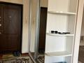 1-комнатная квартира, 40 м², 9/9 этаж помесячно, мкр Аксай-1А за 180 000 〒 в Алматы, Ауэзовский р-н — фото 6