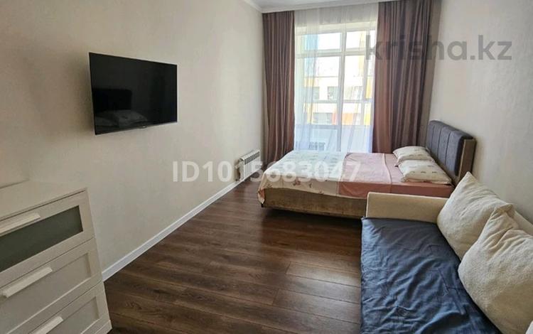 1-комнатная квартира · 40 м² · 5/9 этаж, Туран 42 — Сдам на 1-2 месяца, или на длительный срок. за 350 000 ₸ в Астане, Есильский р-н — фото 2