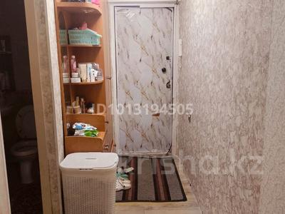 2-бөлмелі пәтер · 48 м² · 2/5 қабат, Мынбулак ш/а. 40, бағасы: ~ 15 млн ₸ в Таразе,  мкр Мынбулак