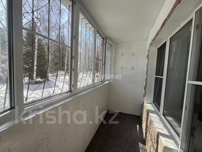 3-бөлмелі пәтер · 76 м² · 1/5 қабат, Комарова 12/1, бағасы: 9 млн ₸ в Алтае