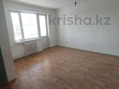 1-комнатная квартира · 37 м² · 4/5 этаж, Болашак 43 43 — 6 Мкр,,,Поликлиника за 11.7 млн 〒 в Талдыкоргане, мкр Болашак