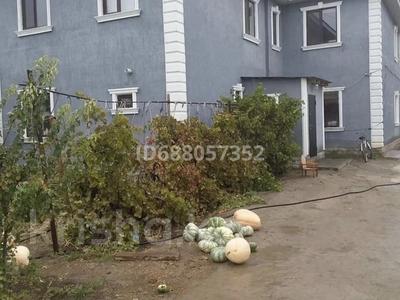 Отдельный дом • 6 комнат • 400 м² • 9 сот., Уралова 6 за 45 млн 〒 в Атырау