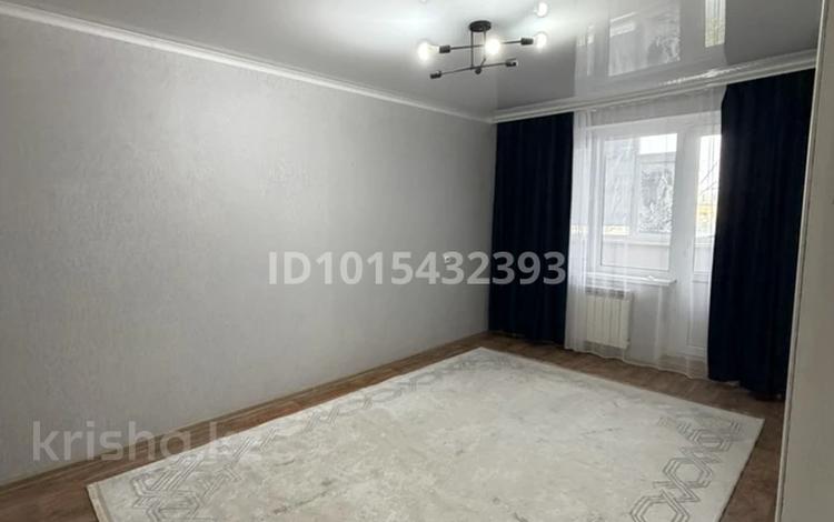 1-комнатная квартира · 38 м² · 4/8 этаж, мкр 8 братьев жубановых 291 за 150 000 ₸ в Актобе — фото 2