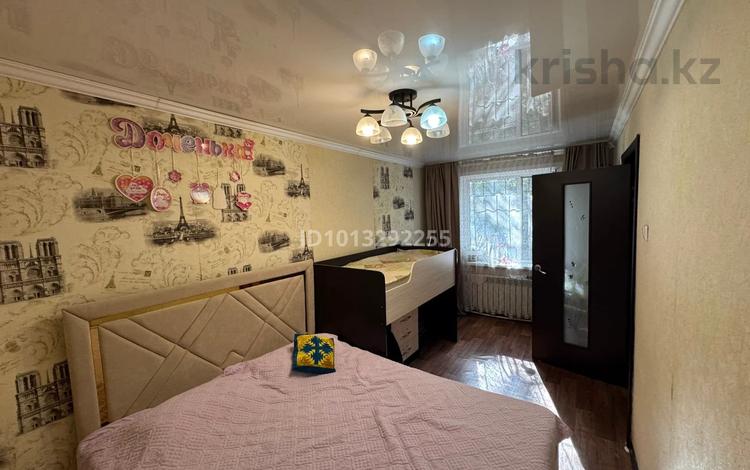 2-комнатная квартира · 47 м² · 1/5 этаж, Майкудук, 12й микрорайон 19 за 120 000 ₸ в Караганде, Алихана Бокейханова р-н — фото 2