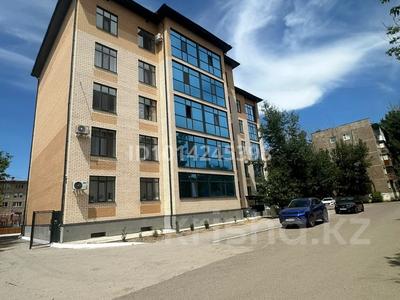 Свободное назначение, офисы, магазины и бутики, склады, салоны красоты, медцентры и аптеки, образование, кабинеты и рабочие места, студии · 35 м² за 140 000 ₸ в Караганде, Казыбек би р-н