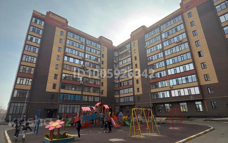2-комнатная квартира · 79 м² · 9/9 этаж, Абая 244 — Абая за 30 млн ₸ в Уральске — фото 2