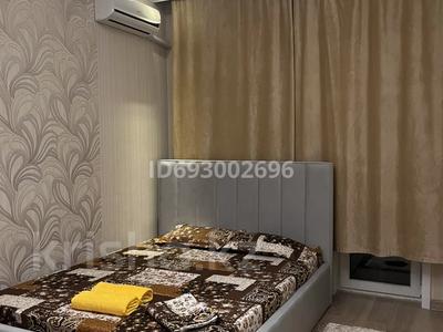 1-комнатная квартира, 35 м² по часам, Кабанбай батыр 58Б за 2 000 〒 в Астане, Есильский р-н
