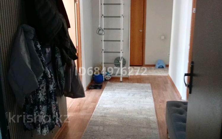 3-бөлмелі пәтер · 87 м² · 4/9 қабат, Сибирская 87/2 — Щедрина, бағасы: 35 млн ₸ в Павлодаре — фото 73