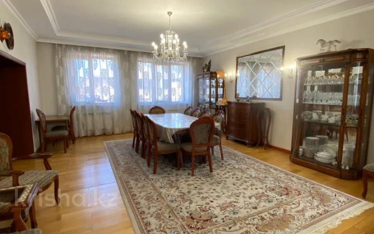 Отдельный дом · 7 комнат · 461.1 м² · 10 сот., Мкр. Городской Аэропорт за 190 млн ₸ в Караганде, Казыбек би р-н — фото 2