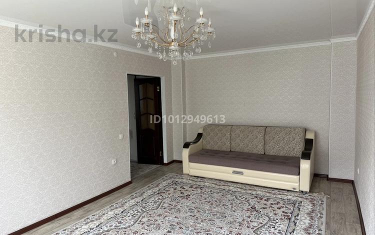 2-бөлмелі пәтер · 55 м² · 5/9 қабат, мкр Болашак, Болашақ ш/а. 56 — Сәт магазині, бағасы: 20 млн ₸ в Актобе — фото 2