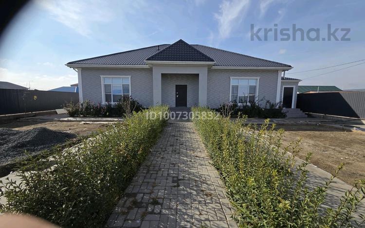 Отдельный дом · 7 комнат · 335 м² · 10 сот., мкр Атырау, Мустафа Шокай 19 — Рядом дет сад Аққу, школа 31 за 100 млн 〒 — фото 2